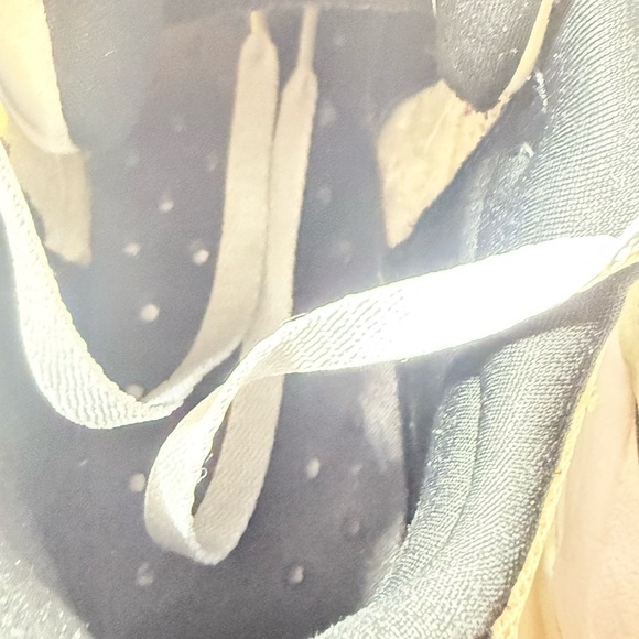 Wmns Jordan Air NFH 'Pale Coral Size 7.5 - Picture 7 of 10